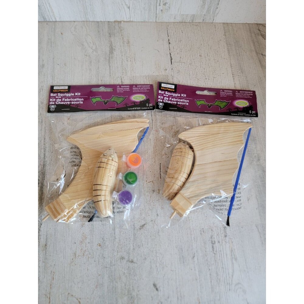 Wooden paint Halloween bats set unique prop home decor accessory